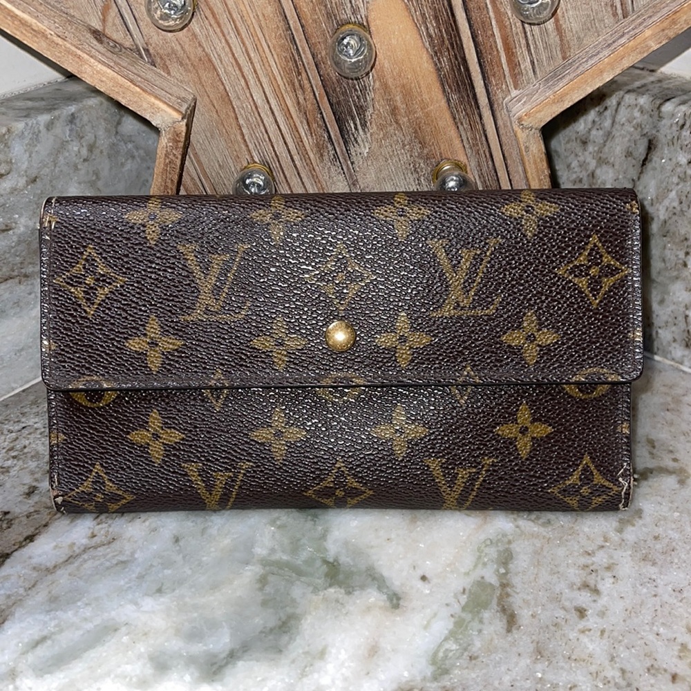 LOUIS VUITTON Monogram Porte Tresor International Wallet